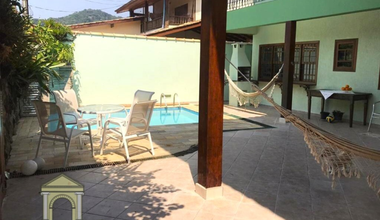 casa_venda_ubatuba_piscina_03