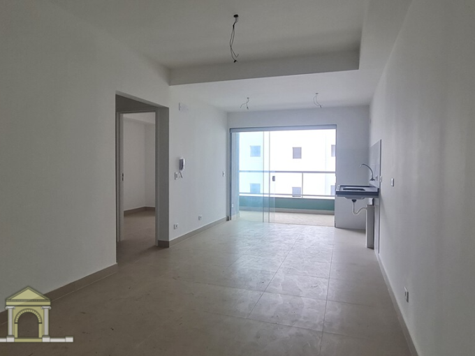 Apartamento novo, no tranquilo bairro do Perequê-Açú. Próximo a vários tipos de comércios como padarias, mercados, salão de beleza e outros. Aproximadamente 500 metros da orla da praia, que é reconhecida por suas águas serenas e com ótima estrutura para toda a família, além de acesso fácil à rodovia Rio-Santos (BR101) e ao centro da cidade.